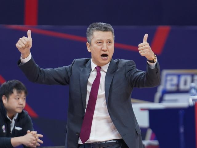 kaiyun体育官网-惨败之后龙狮触底反弹 山西PK广州静候决战局